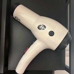 T3 Hairdryer